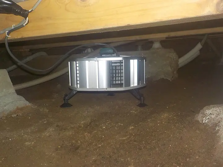 攪拌型床下換気扇設置